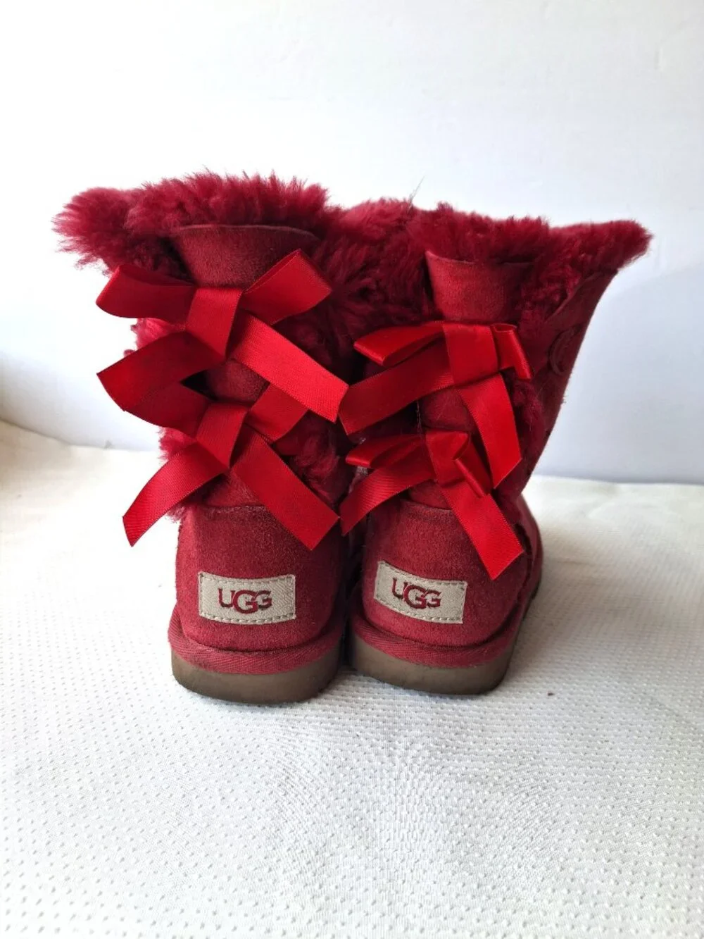 UGG Kids Bailey Bow II Red Sheepskin Boots Youth US 2 EU 33.5 Winter Shoes
